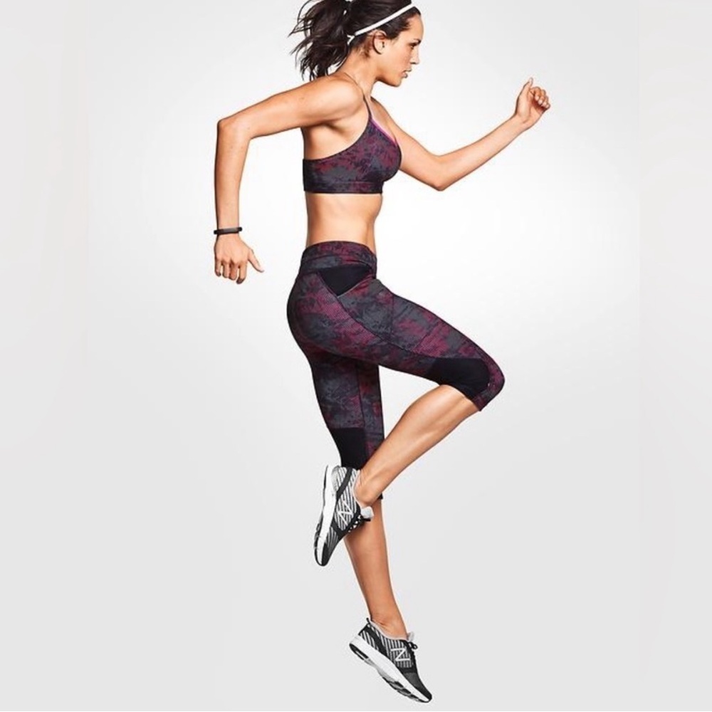 Athleta Maze Be Free Mesh Panel Crop Leggings Size XS
